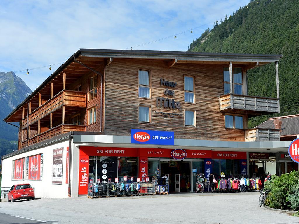 Ferienwohnungen Haus Der Mitte Mayrhofen Exterior foto